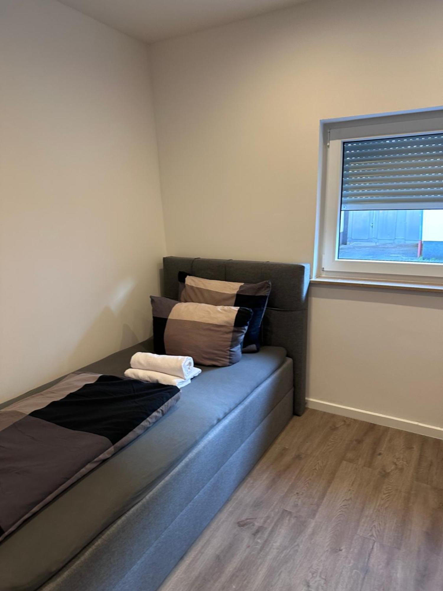 Neu Renoviert 2025! 4Zimmer 8 Einzelbetten Ferienwohnung Zeche Zollverein Essen Exteriör bild